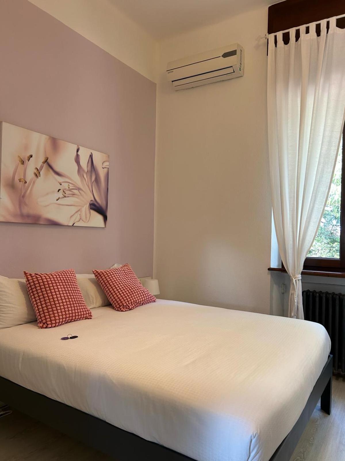 Casa Giulietta Hotel Desenzano del Garda Ngoại thất bức ảnh