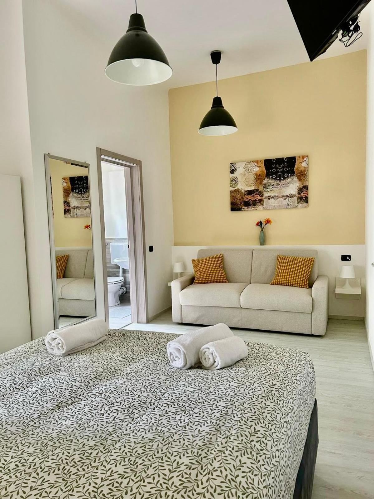 Casa Giulietta Hotel Desenzano del Garda Ngoại thất bức ảnh