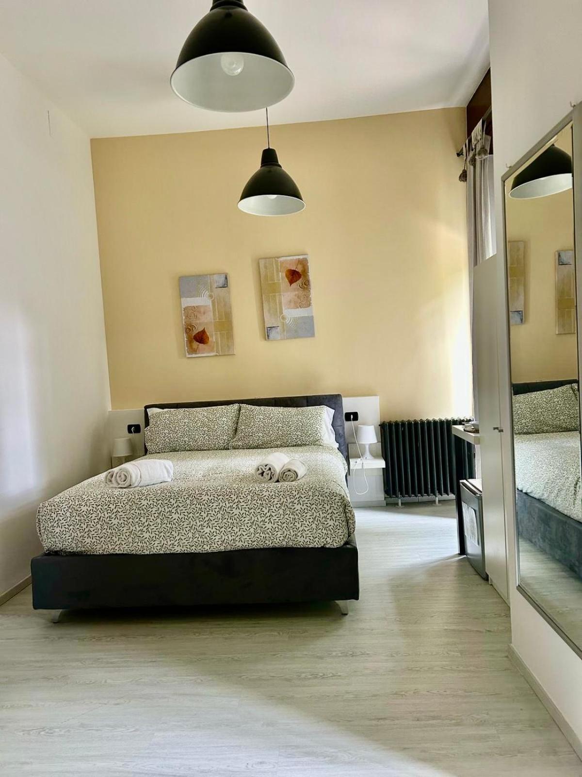 Casa Giulietta Hotel Desenzano del Garda Ngoại thất bức ảnh
